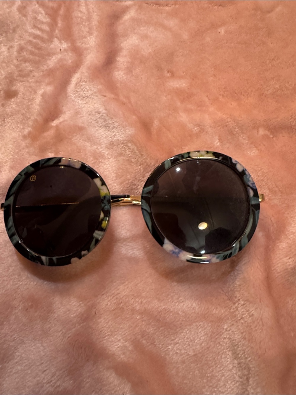 Round Floral Tortoiseshell Sunglasses - Black Lenses